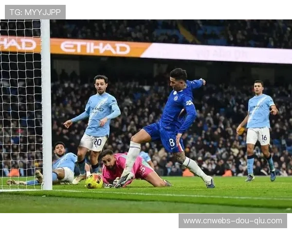 曼城两球领先遭热刺逼平，争冠主动权重回阿森纳